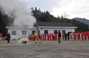 “2017年日常養護項目安全專題培訓”在金麗溫項目部開講