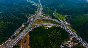 改革進(jìn)行時(shí)  國(guó)內(nèi)首例高速公路周期性養(yǎng)護(hù) 總承包項(xiàng)目在浙江交通集團(tuán)率先落地
